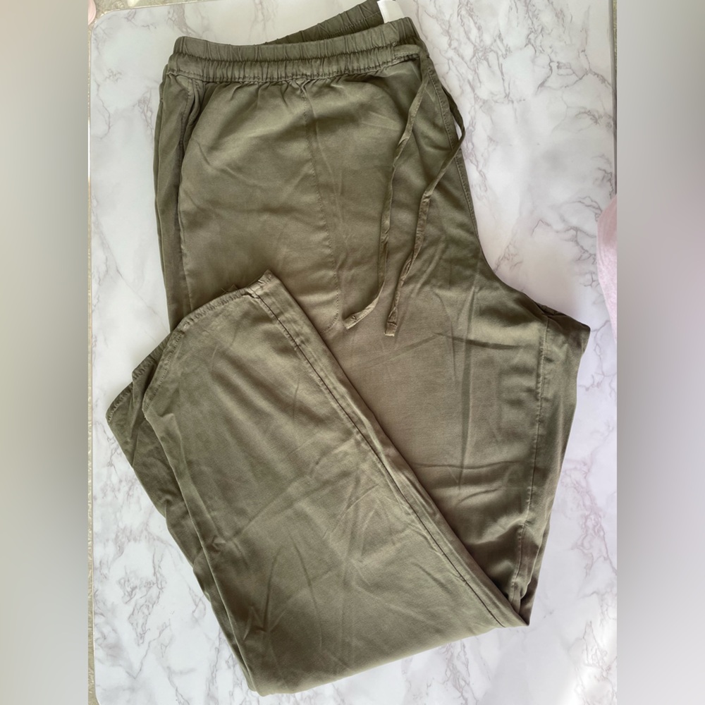 Sonoma Women’s Pull On Loose Pant With Drawstring